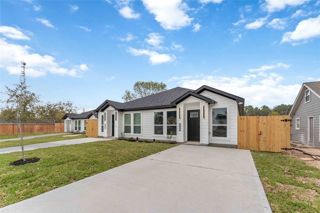 Foto principal - 9005 Nyssa St