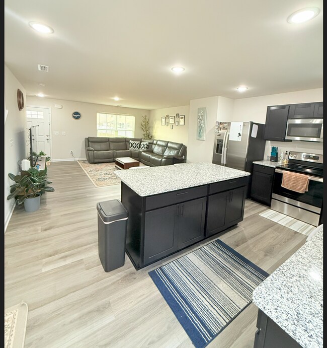 Foto del edificio - 3309 Thorpe Rd