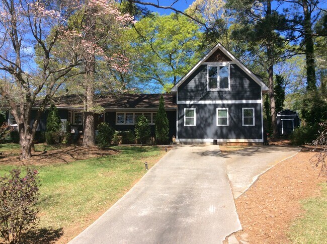 Foto del edificio - 358 Peevy St