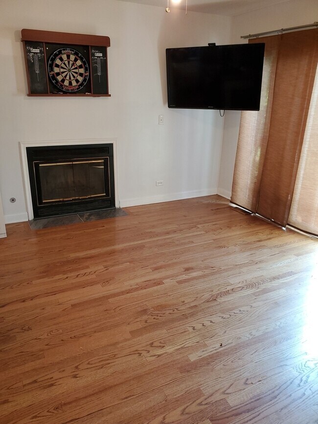 Building Photo - 5 Birch Ct