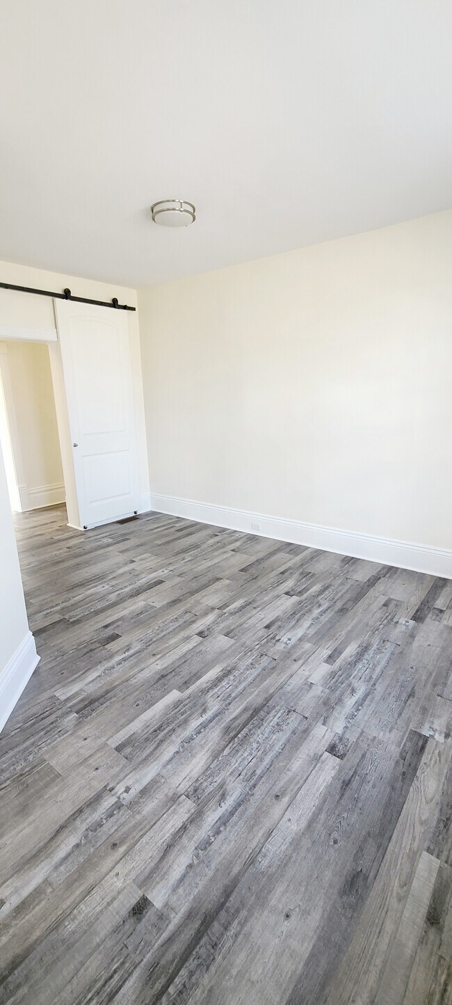 Photo du bâtiment - 282 Wellington St