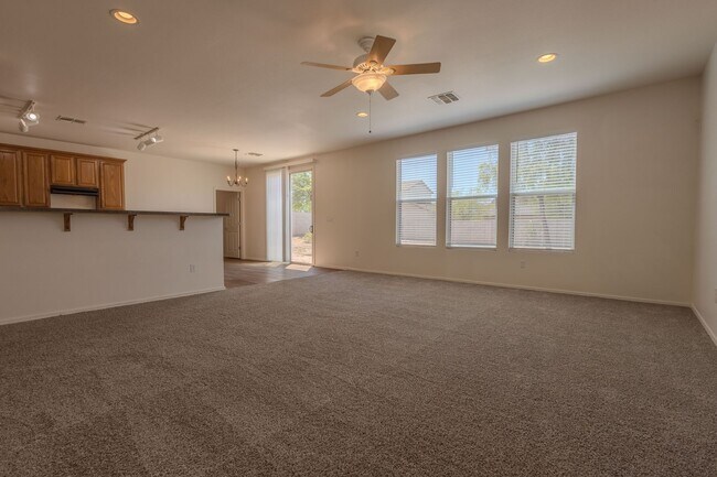 Foto del edificio - 3 Bedroom 2 Bathroom