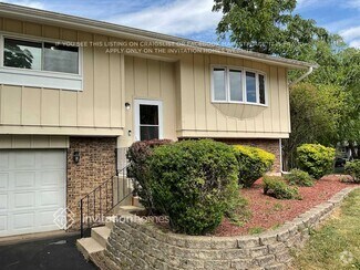 Building Photo - 6418 Londonderry Dr