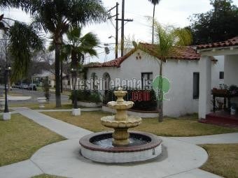 Primary Photo - 585 N Mentor Ave