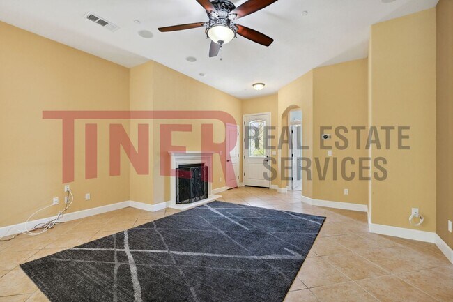 Foto del edificio - Stunning 3 Bedroom Penryn Home - Pet friendly