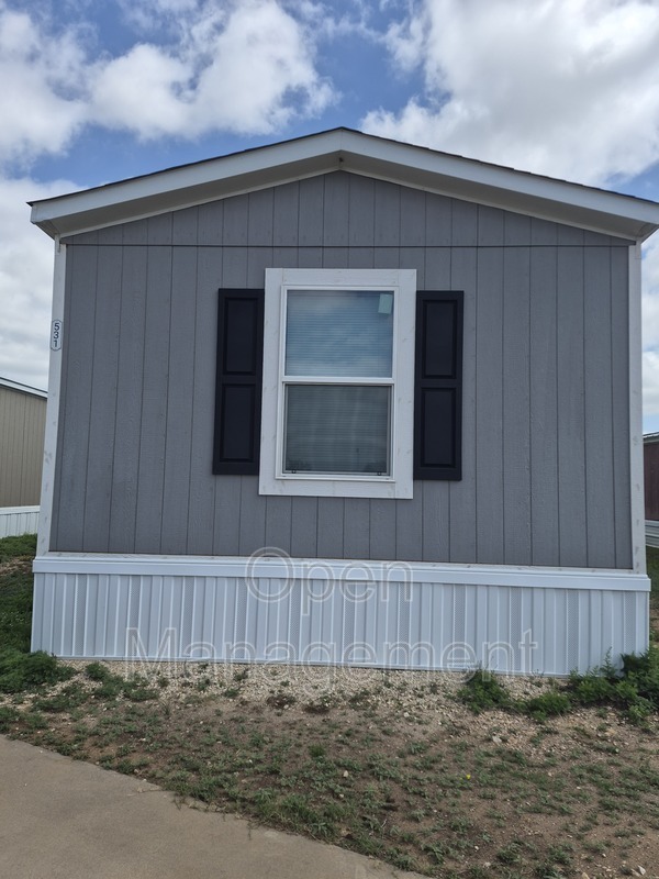 Foto del edificio - 3300 Voight Blvd