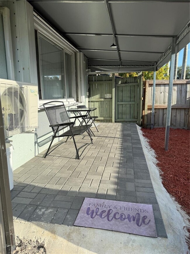 Foto del edificio - 11610 NW 35th St