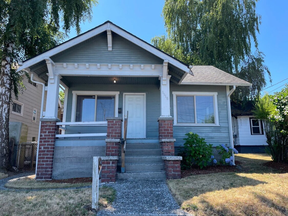 Foto principal - 3-bedroom in Tacoma