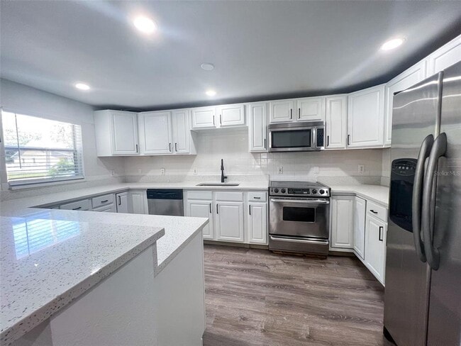 Foto del edificio - 3402 W Van Buren Dr