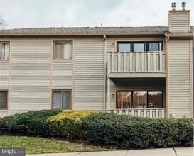 Building Photo - 905 Woodhollow Dr