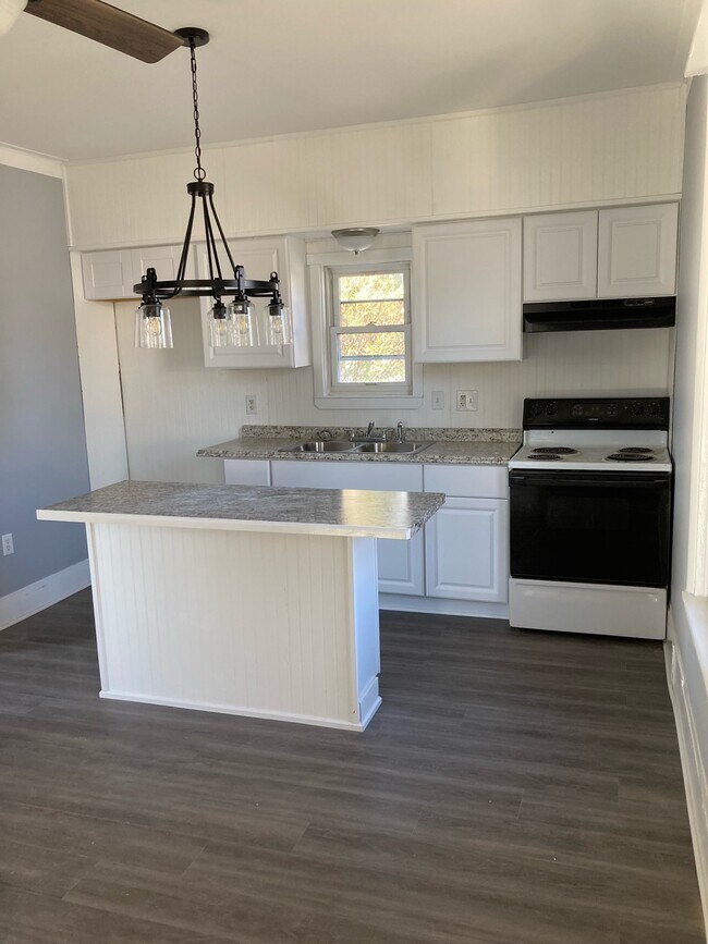 Foto del edificio - 2107 Poplar St
