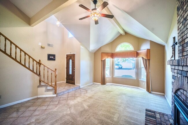 Building Photo - 4404 Bluff Creek Dr