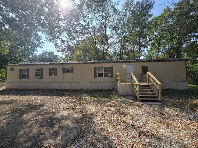 Foto del edificio - 612 Cherokee Ln