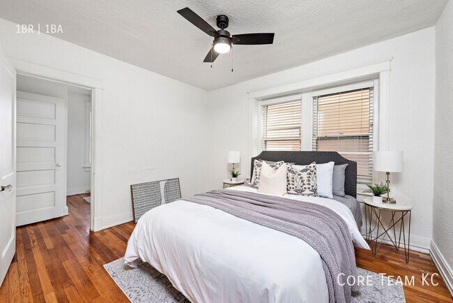Foto del edificio - 1413 W 39th St
