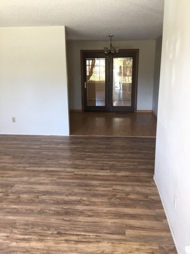 Foto del edificio - 3 Bedroom 2 Bath house