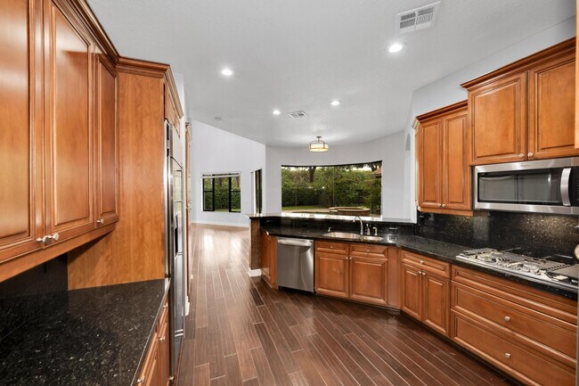 Foto del edificio - 16242 Rosecroft Terrace