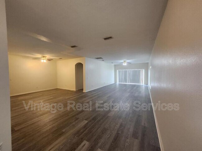 Building Photo - 9344 Mandrake Ct