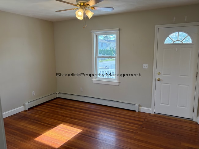 Photo - 293 State St Apartment