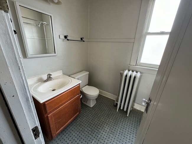 Building Photo - 5113 25th Ave