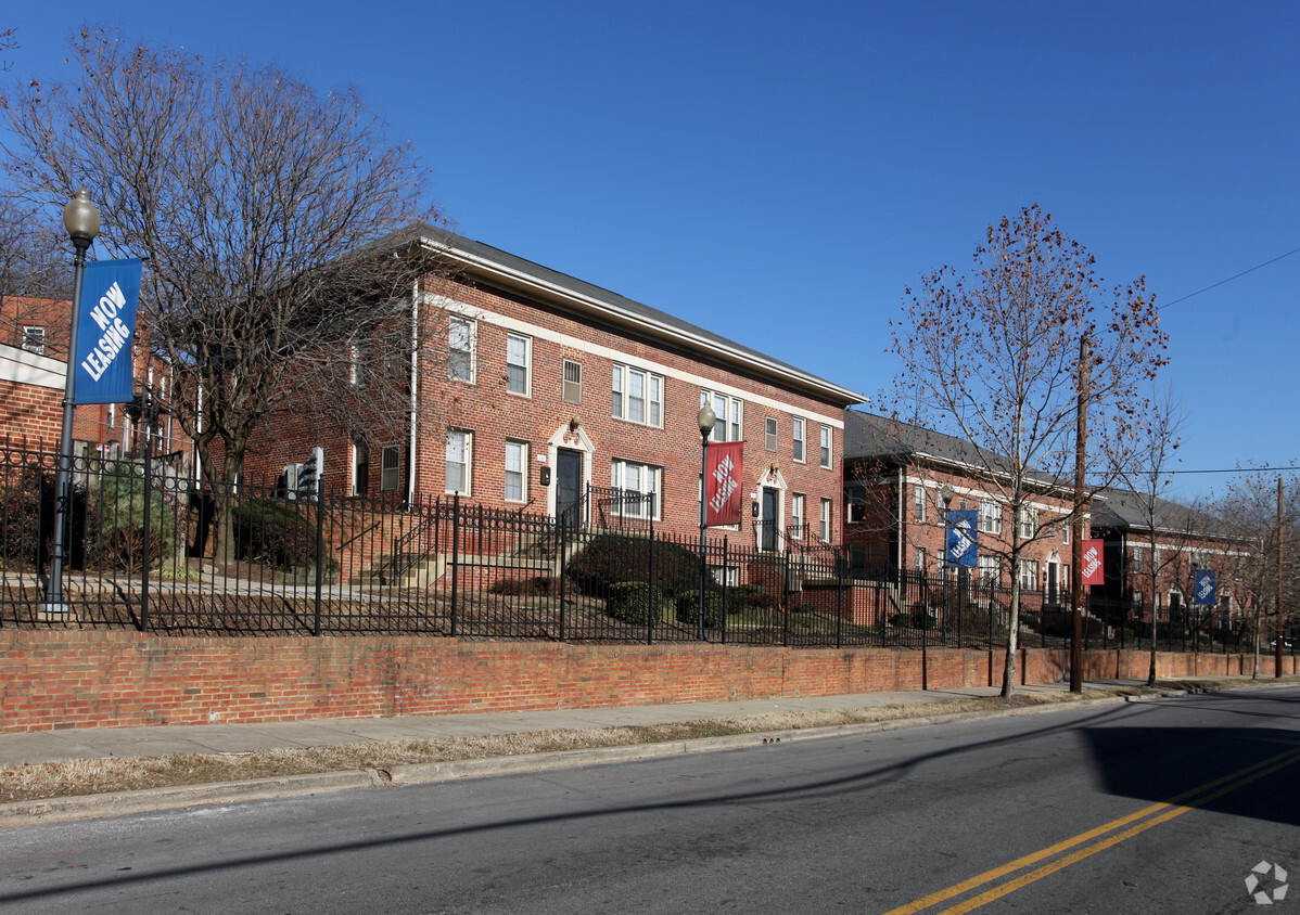 Primary Photo - Oxon Run View Apartments