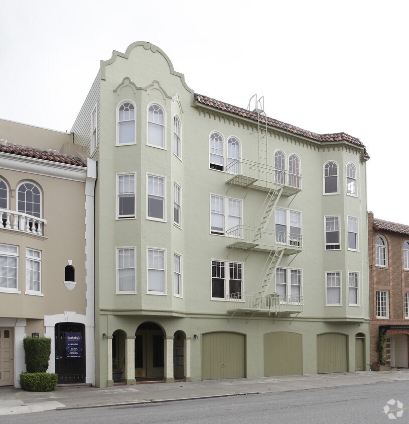 Building Photo - 1745 Beach St