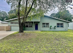 Building Photo - 309 Kepner Dr NE