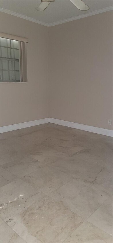 Foto del edificio - 2301 NE 14th Street Cswy