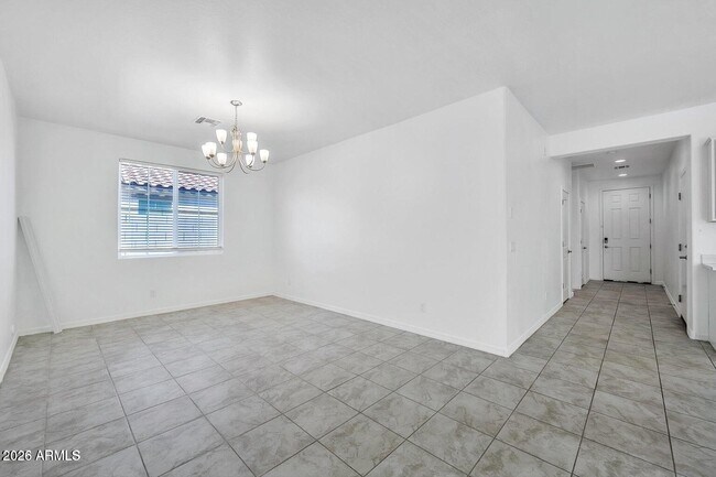 Foto del edificio - 1135 E Westwood Dr
