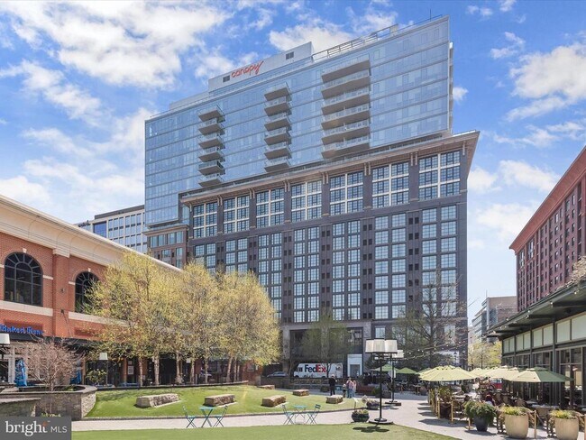 Foto del edificio - 930 Rose Ave