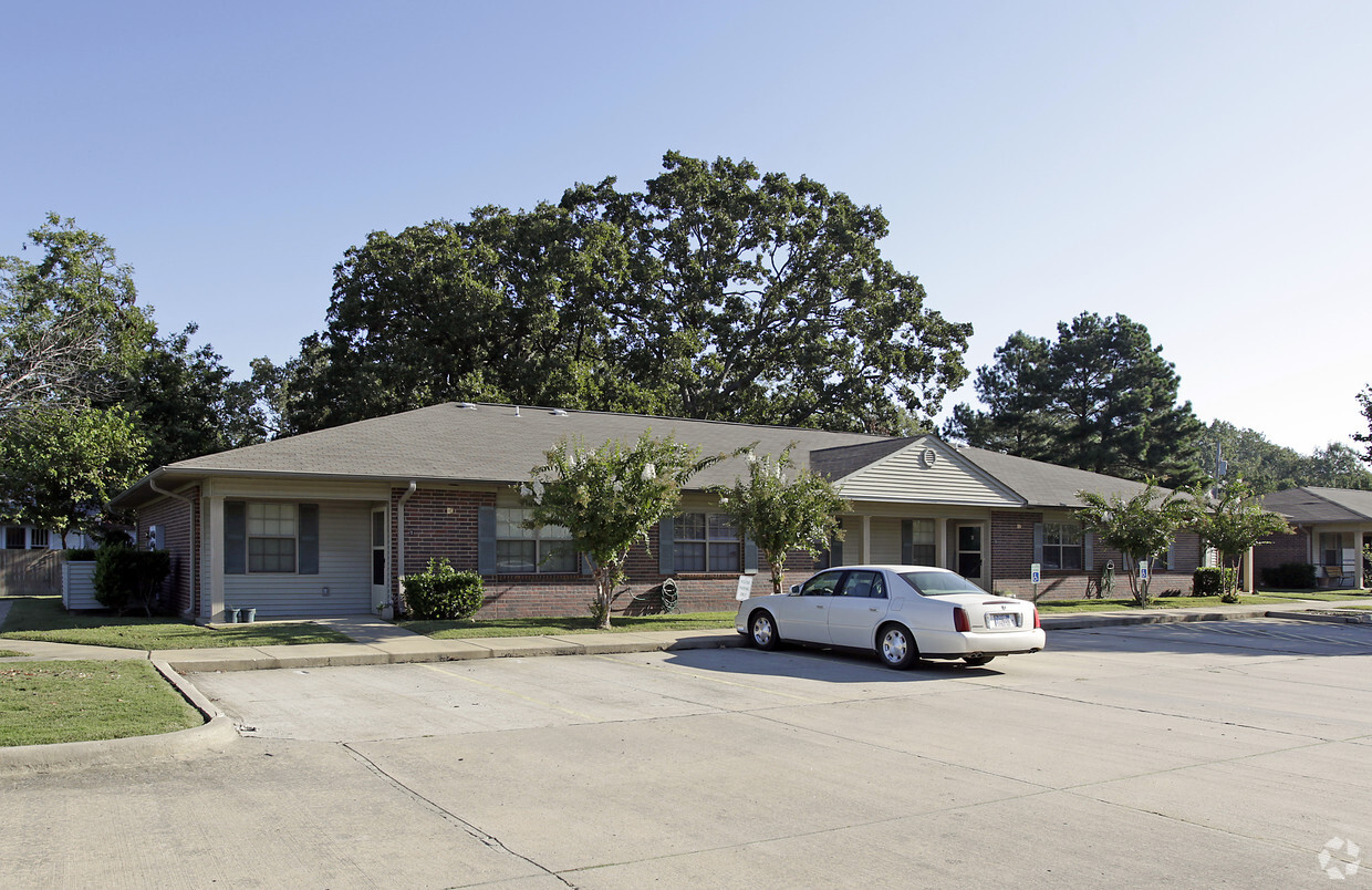 Primary Photo - Beebe Elderly Housing