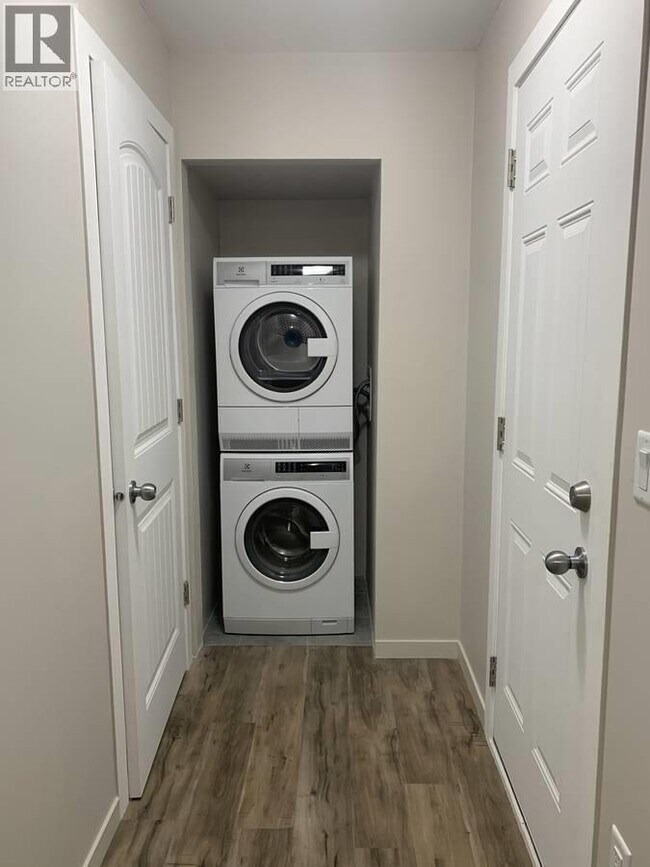 Photo du bâtiment - 10500 Jackson Rd