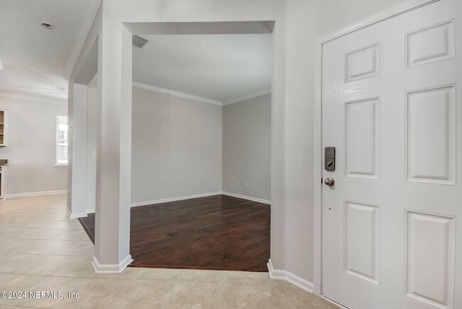 Building Photo - 500 Howland Drive