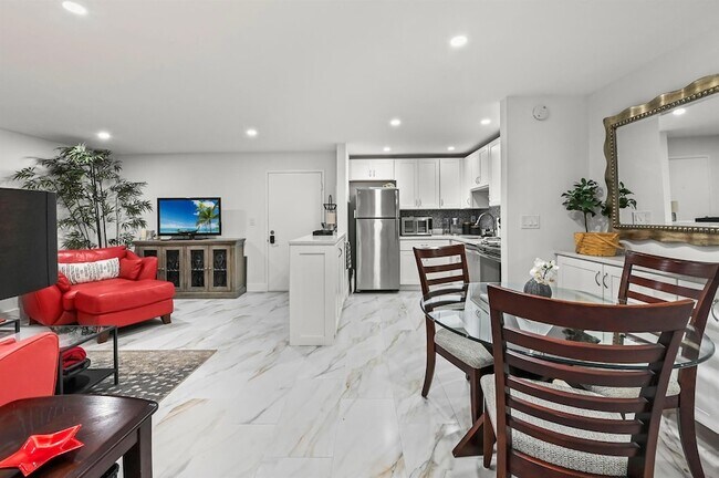 Building Photo - 15449 Lakes of Delray Blvd