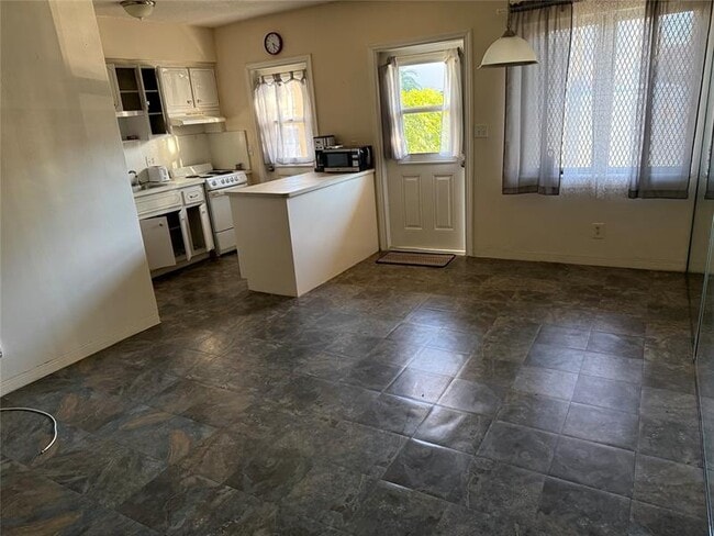 Foto del edificio - 2115 NE 42nd Ct