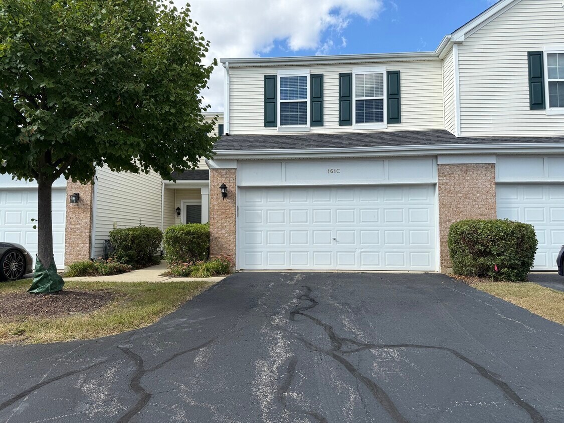 Foto principal - 161 Willoughby Ct