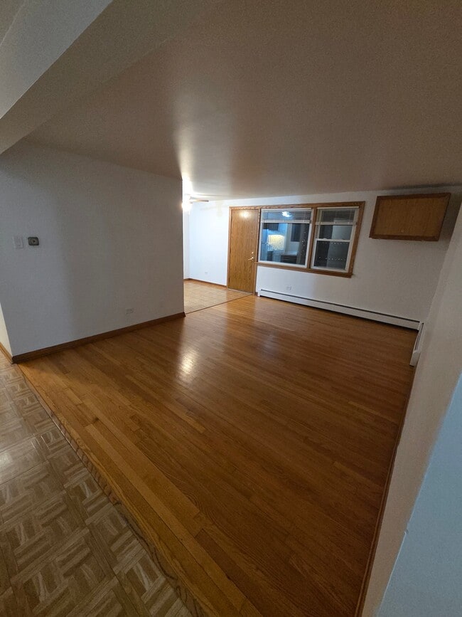 Building Photo - 4547 W 55th St