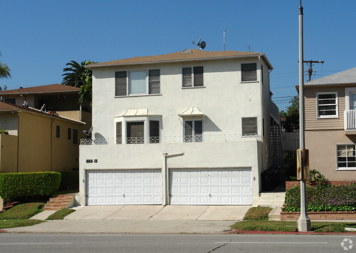 Primary Photo - 2131-2139 S Beverly Glen Blvd