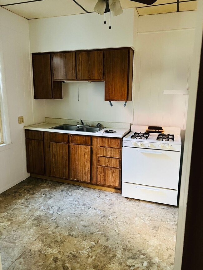 Foto del edificio - 120 S Mercer St #101