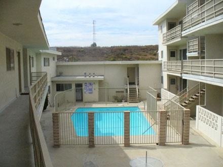 Building Photo - 2 bedroom in Los Angeles CA 90008