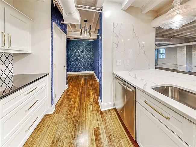 Foto del edificio - 32 Peachtree St SW