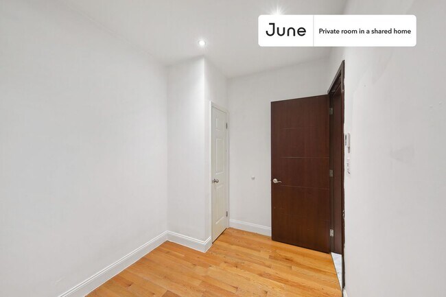 Foto del edificio - Room in Shared 4 bed/1 bath home in Upper West Side