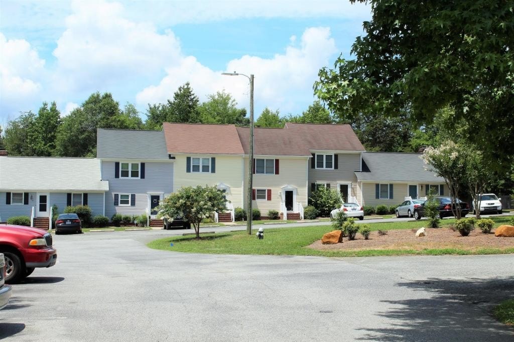 1177 Glendale Dr House Rental in Greensboro, NC