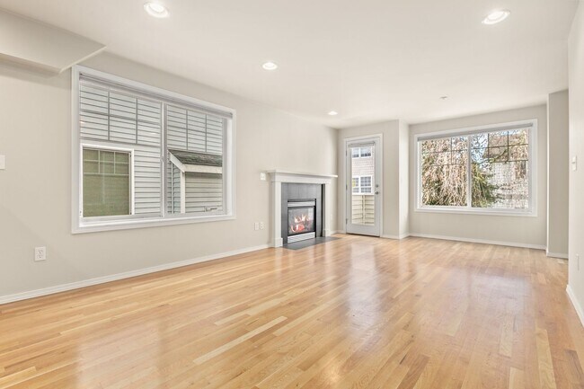 Foto del edificio - 2bd/1.5ba Seattle Townhouse