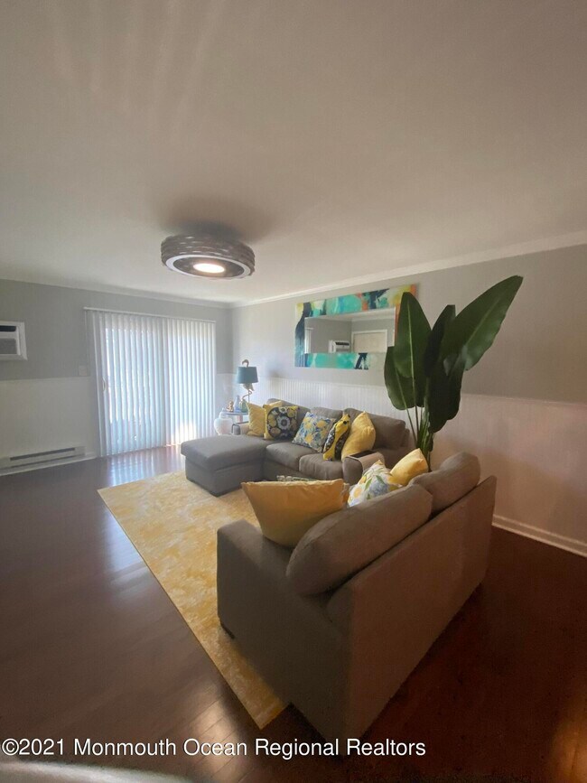 Foto del edificio - 1382 Ocean Ave