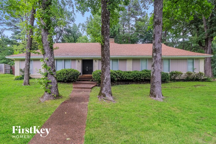 Primary Photo - 2350 Thornwood Ln