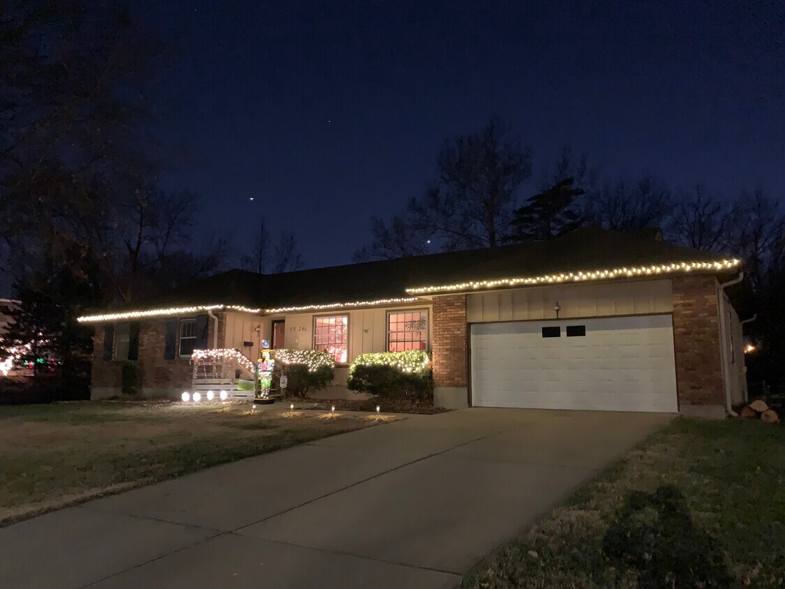 Foto principal - 9924 Lamar Ave