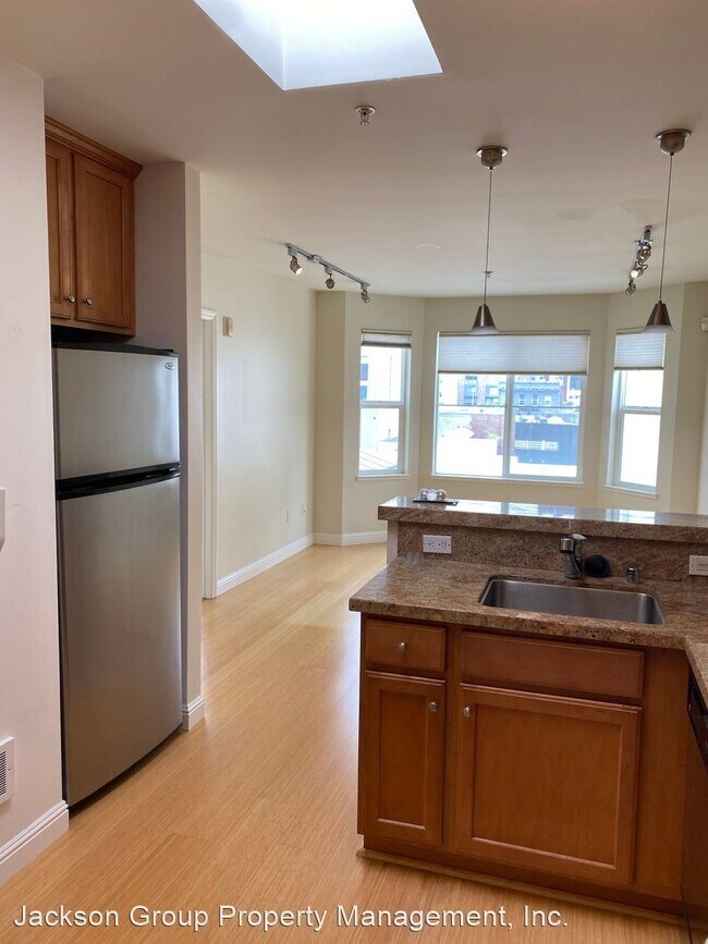 Building Photo - 1 br, 1 bath House - 466 Clementina Street #6