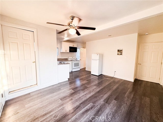 Foto del edificio - 1746 W 82nd St