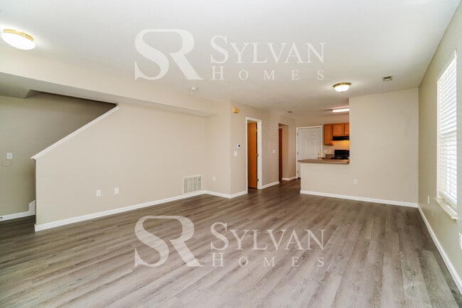 Building Photo - Carve Out a Great Life Here!