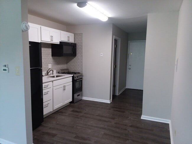 Interior Photo - Village Park Apartments, LLC